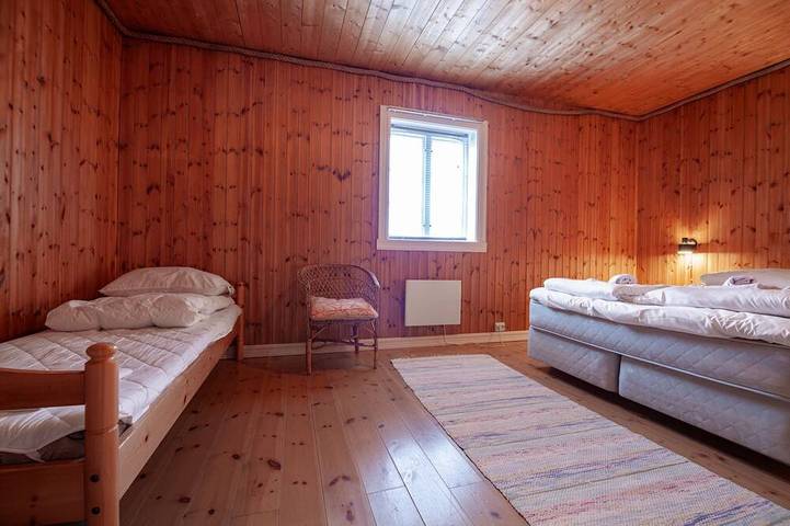 Blockhütte für 5 Personen, mit Balkon auf den Lofoten - 3