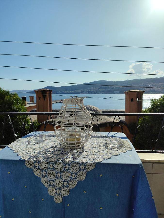 Ferienwohnung für 6 Personen, mit Terrasse und Ausblick - 1