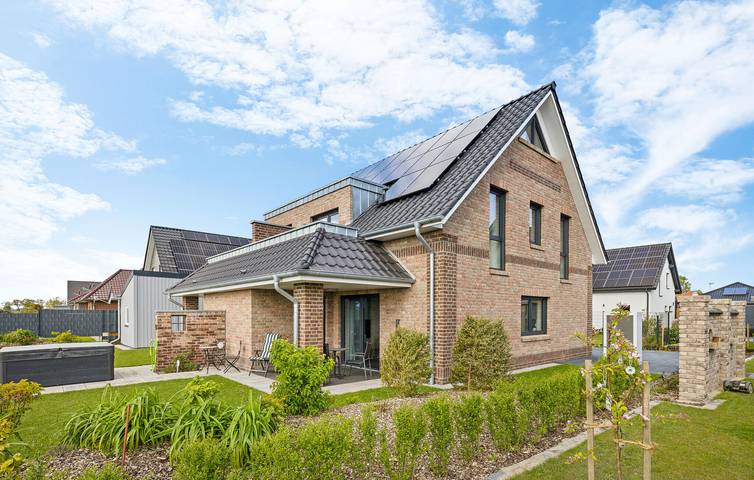 Ferienwohnung für 4 Personen, mit Terrasse und Whirlpool sowie Garten und Sauna in Ovelgönne