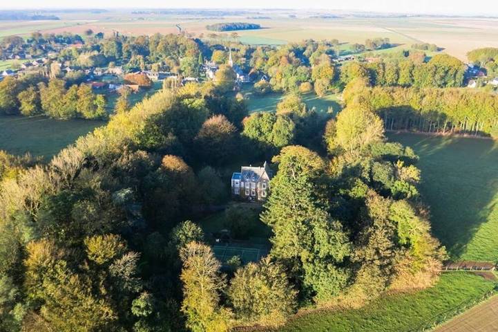 Gîte pour 14 personnes à La Chapelle-sur-Dun