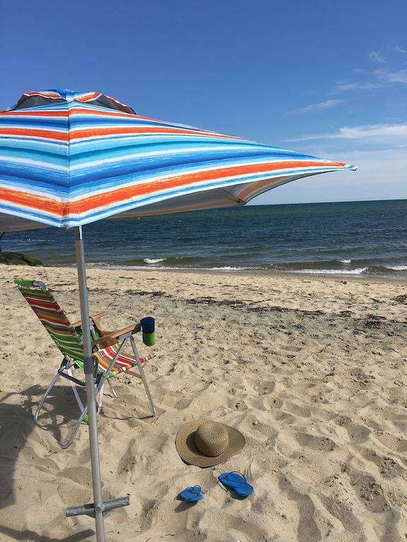 Ganze Wohnung, Neu erbaute Waterfront Condo, Privatstrand am Nantucket Sound in Dennis Port, Dennis