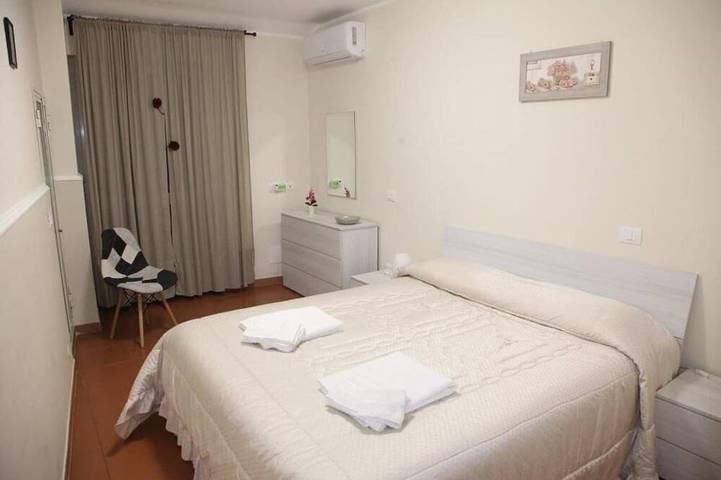 Casa vacanza per 4 persone, con terrazza, con animali domestici a Gravina di Catania
