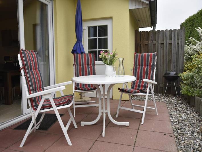 Ferienhaus für 4 Personen, mit Terrasse und Sauna in Neuburg