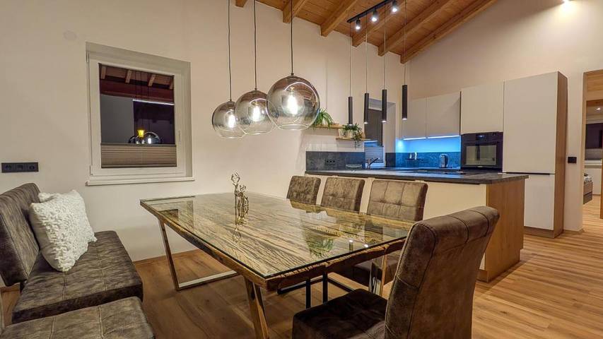 Bungalow para 6 personas, con vistas y jardín en Tirol