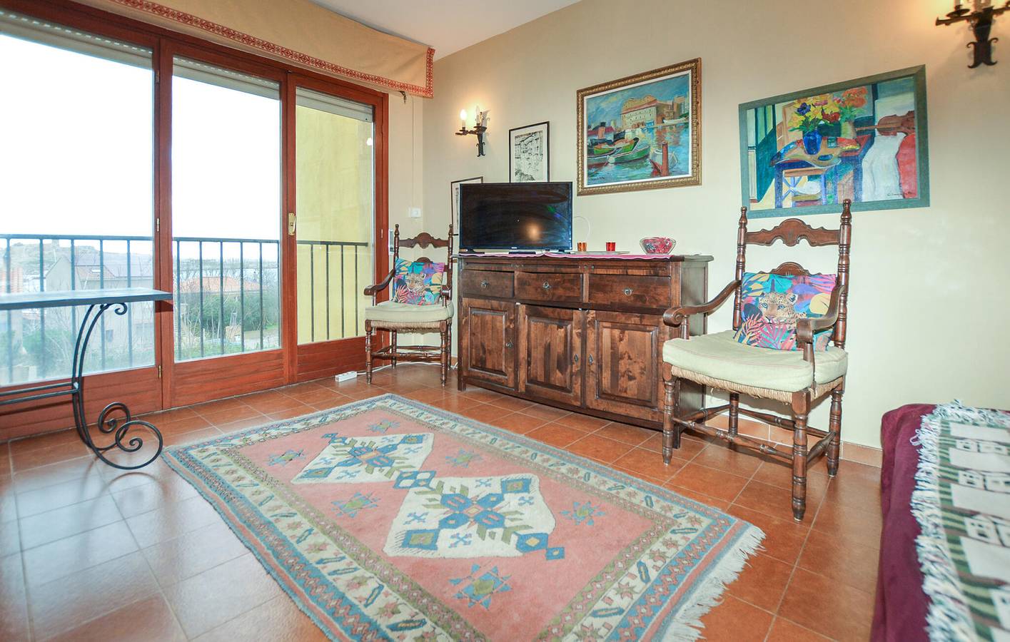 Apartamento vacacional entero, Apartamento con vistas al mar, terraza y aparcamiento, a 800 m de Crique Pietra in L'Île-Rousse, Region de Calvi