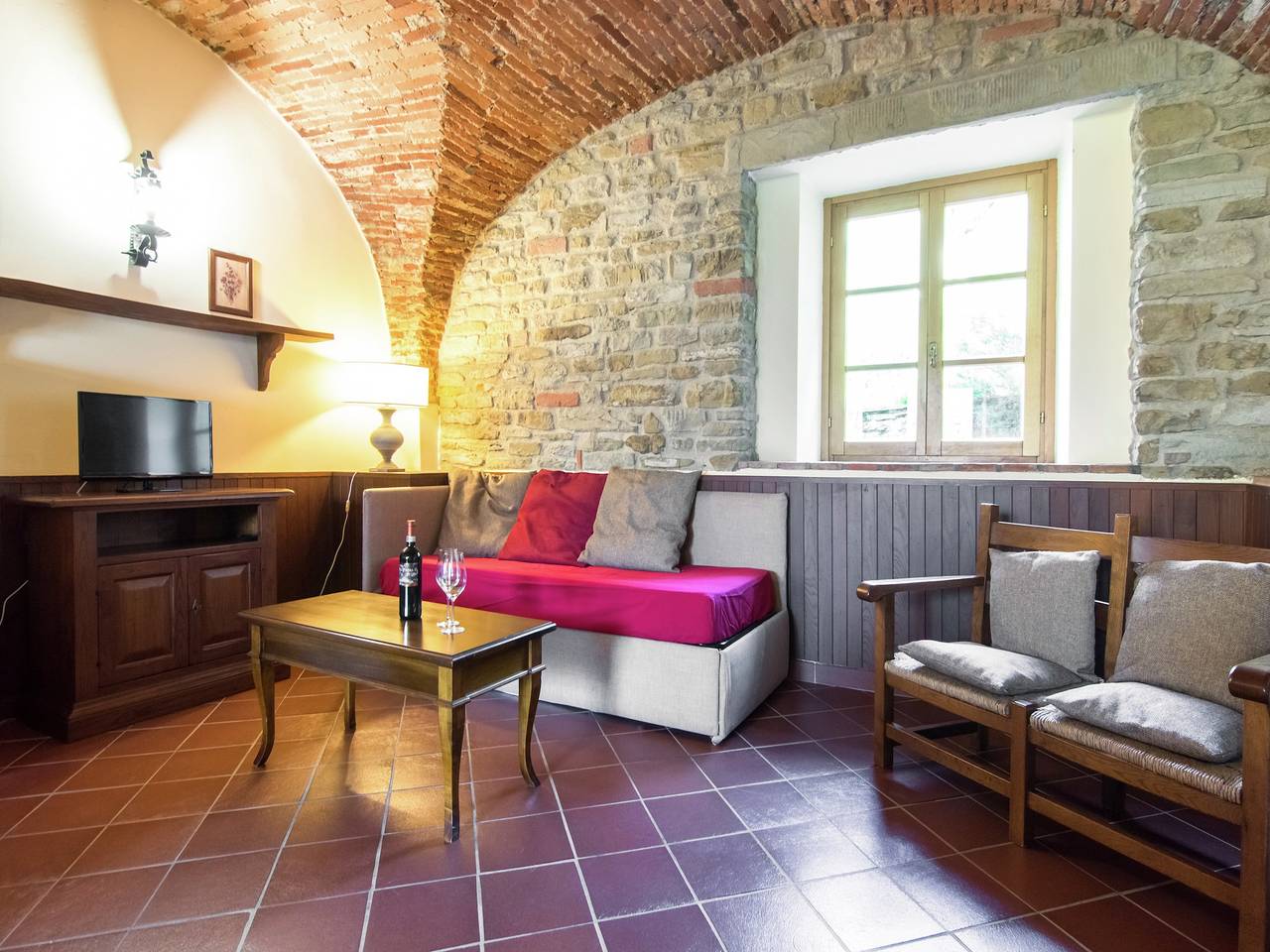 Ruime boerderij met zwembad in Arezzo, Provincie Arezzo