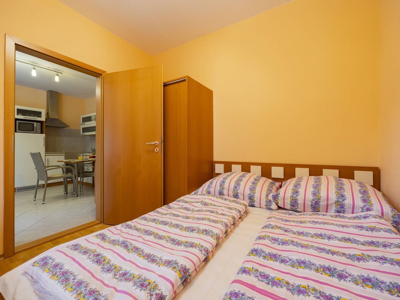 Ganze Wohnung, Catalpa in Balatonföldvar, Plattensee Südufer