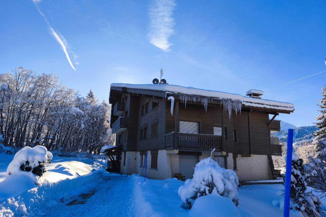 Appartement entier, Appartement cosy avec piscine, ski à proximité in Megève, Pays du Mont-Blanc