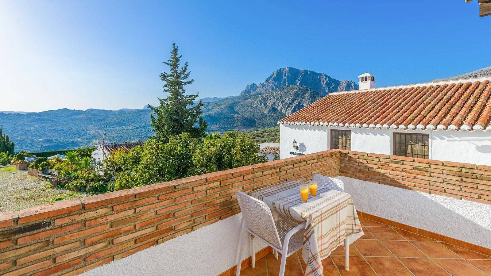 Las Monjas - Camara Periana by Ruralidays in Periana, Málaga Province