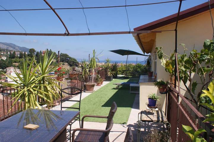 Villa per 6 persone, con Terrazza e Giardino nonché Panorama a Mentone