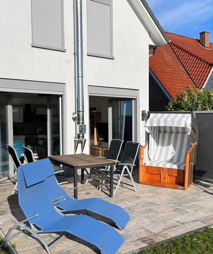 Ferienhaus für 6 Personen, mit Terrasse und Garten sowie Sauna in Presen