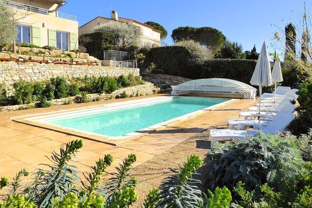 Villa Santa Ana, clim, piscine chauffée, paradis pour enfants, Wifi, vue in Le Castellet, Côte méditerranéenne (France)