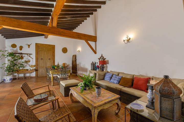 Location de vacances pour 6 personnes, avec jardin et piscine, adapté aux familles dans Formentera De Segura - 3