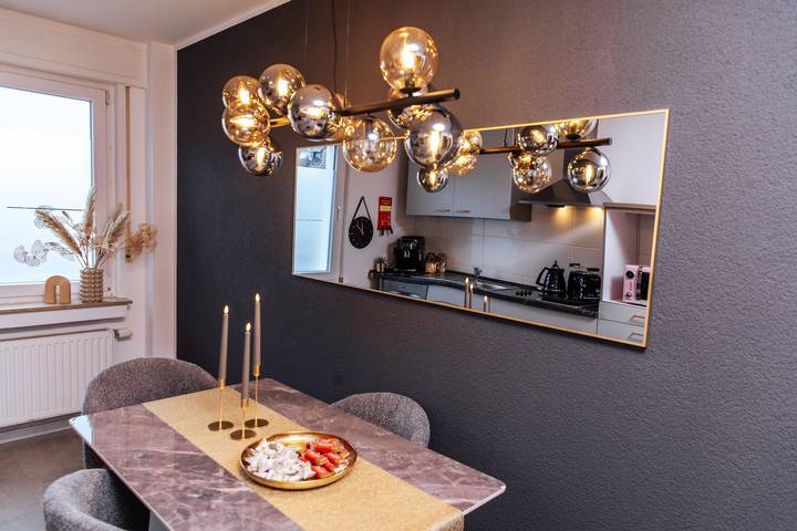 Ganze Wohnung, Apartment 'Melin Spa Suite – Wellness, Garten' mit privater Terrasse, Garten & Wlan in Marl, Kreis Recklinghausen