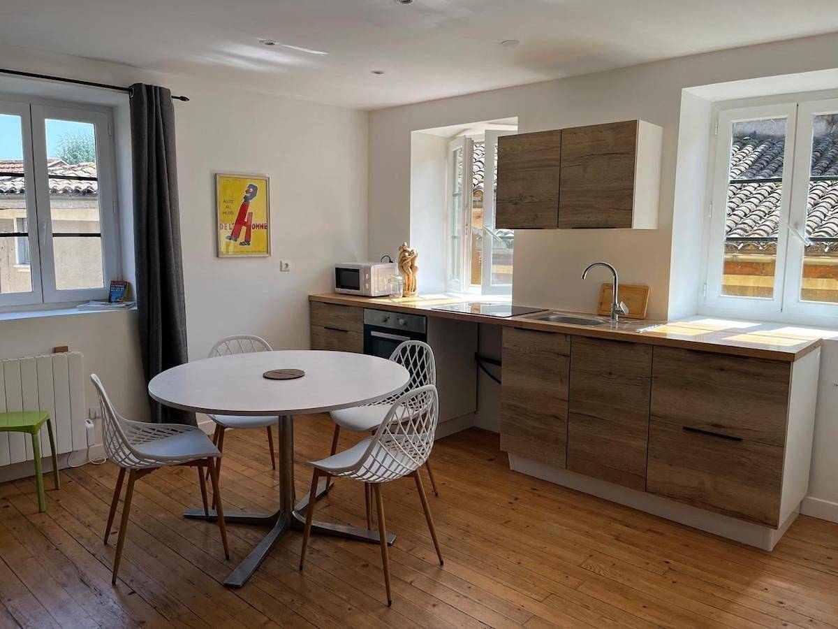 Appartement entier, Appartement duplex centre historique in Trévoux, Ain