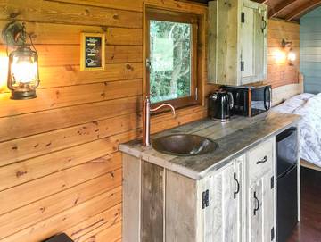 Glamping for 4 People in Ceredigion, Mid-Wales, Photo 2
