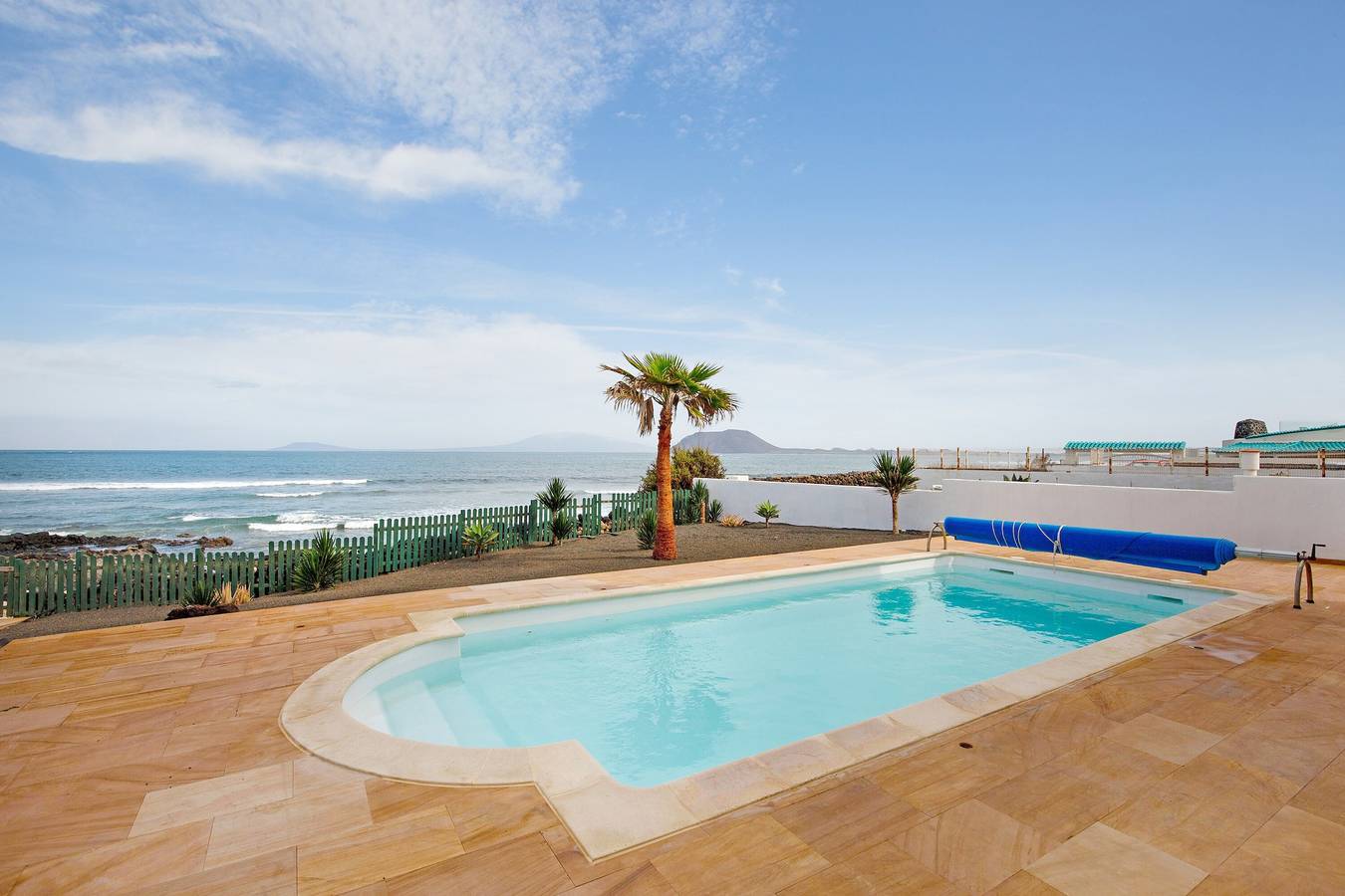 Ferienhaus „Ocean Spirit“ nahe Strand mit Meerblick, Pool und Wlan in Corralejo, La Oliva