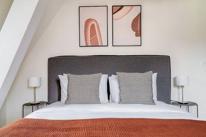 Ganze Wohnung, Stellar Enge 2Br w/ Private W/D & Storage, nr Groceries, by Blueground in Zürich, Bezirk Zürich