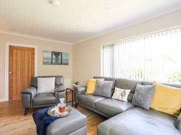 Bungalow for 6 People in Trearddur Bay, Isle of Anglesey, Photo 2