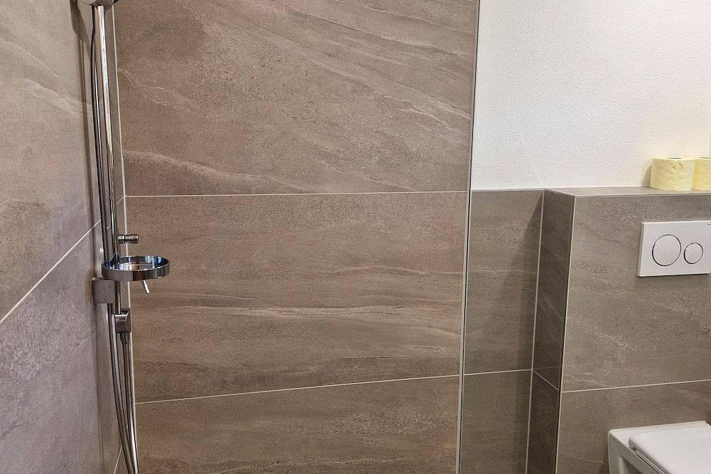 Ganze Wohnung, Ferienwohnung Zirbe - Waldhäusl in Feichten, Kaunertal