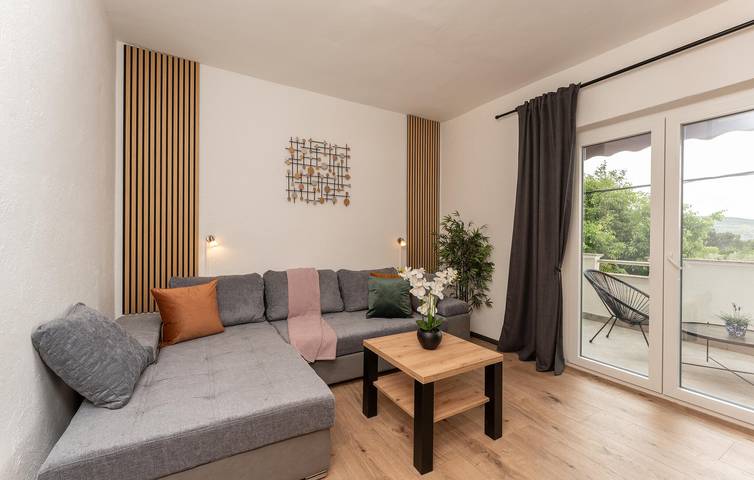 Ferienhaus für 16 Personen, mit Pool und Terrasse sowie Garten in Starigrad Paklenica - 3