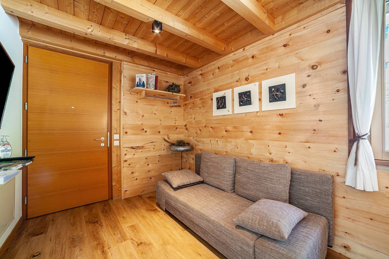 Ganze Wohnung, Ferienwohnung 'Steinbach Loft' mit Bergblick, Sauna & Wlan in St. Walburg (Ulten), Ulten