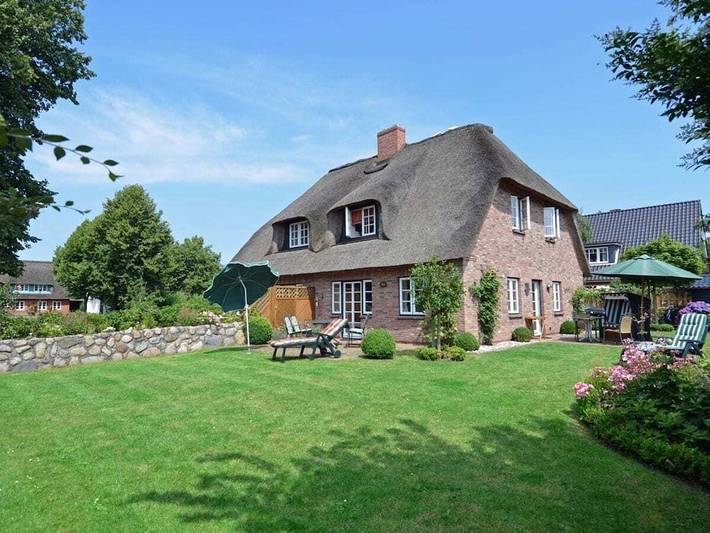 Ferienhaus in Nieblum mit Schwimmbecken in Nordfriesische Inseln (Schleswig-Holstein) (Schleswig-Holstein), Nieblum