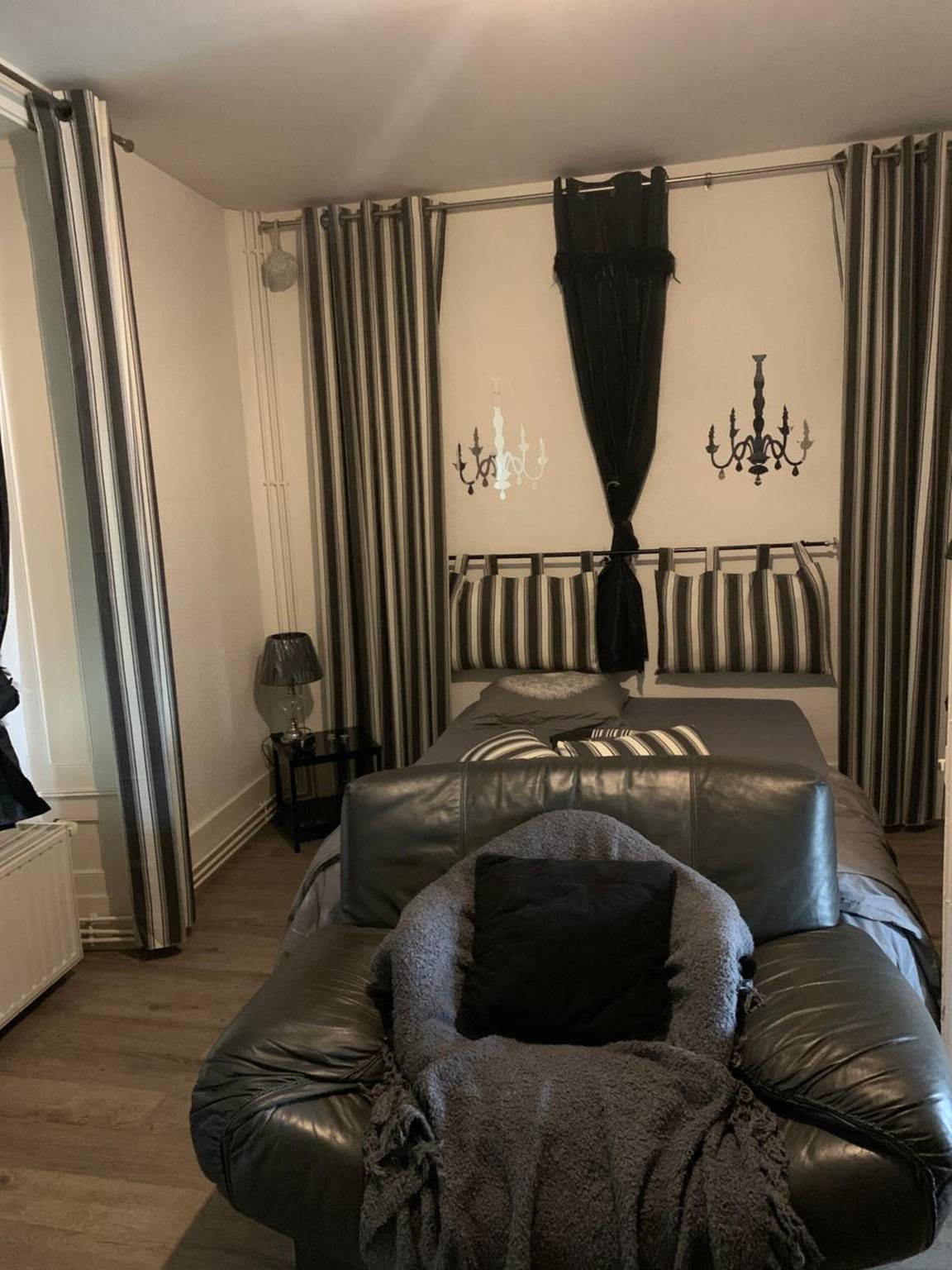 Entire apartment, Apartment "Au Quai 1921" with Wi-Fi and Air Conditioning in Besançon, Doubs