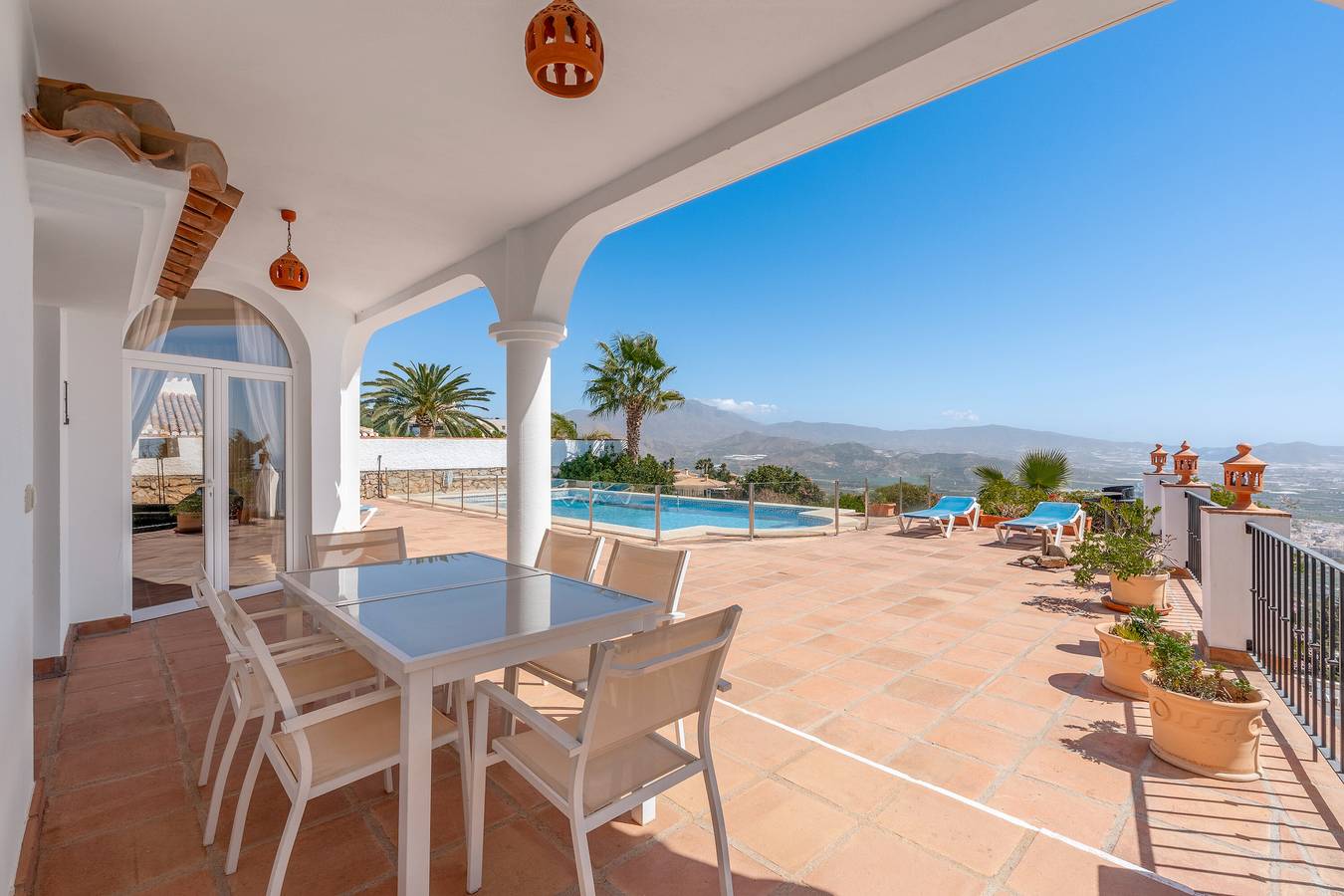Villa för 8 Personer med trädgård in Monte de los Almendros, Salobreña