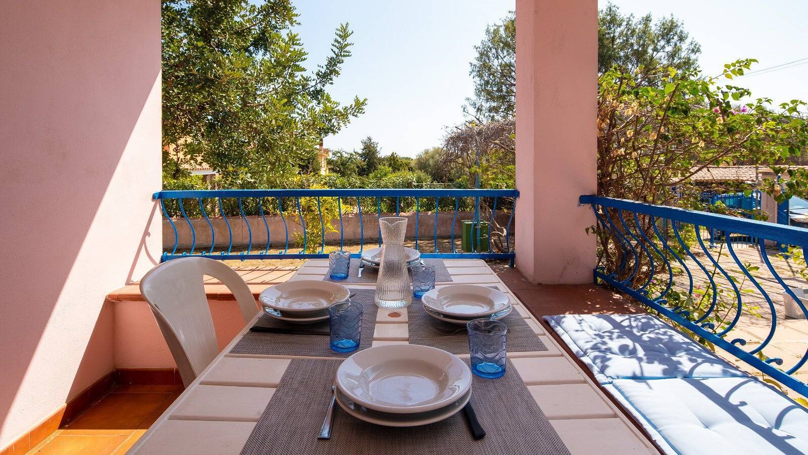 Ferienhaus 'Ulivo A Fuile Mare' mit Bergblick, Wlan und Klimaanlage in Sas Linnas Siccas, Orosei