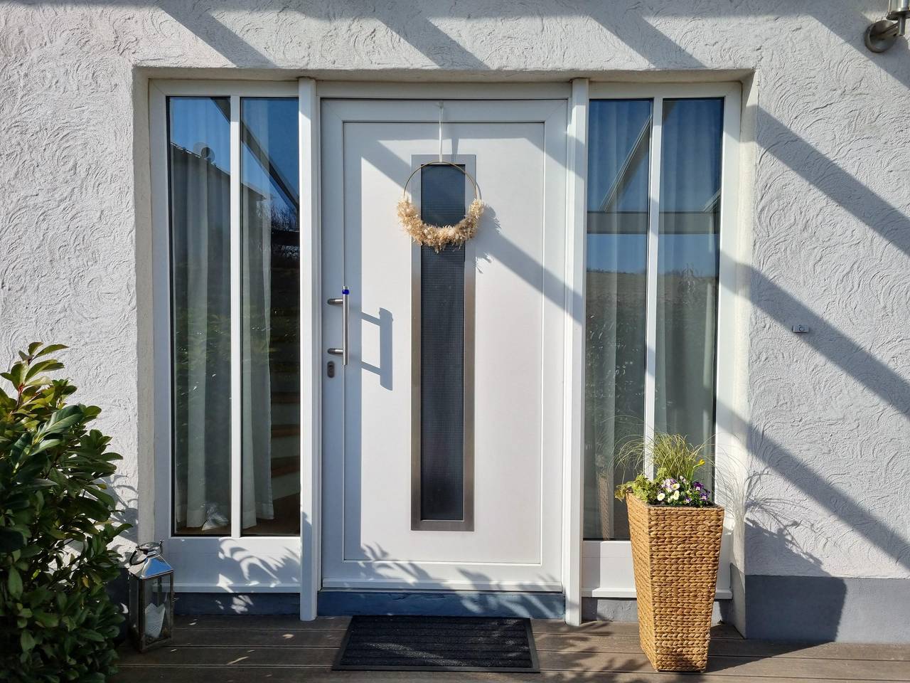 Wellnesshaus mit Jacuzzi u.Infrarotkabine - neu in Dreis-Brück, Vulkaneifel
