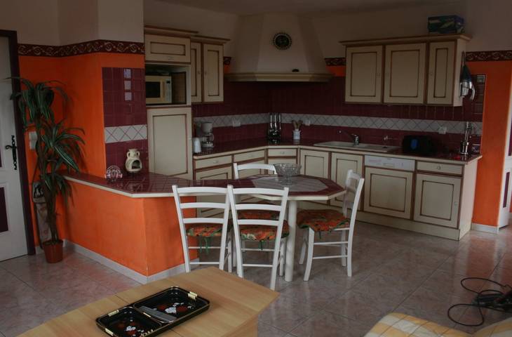 Gîte pour 4 personnes, avec piscine ainsi que balcon et jardin à Caux - 4