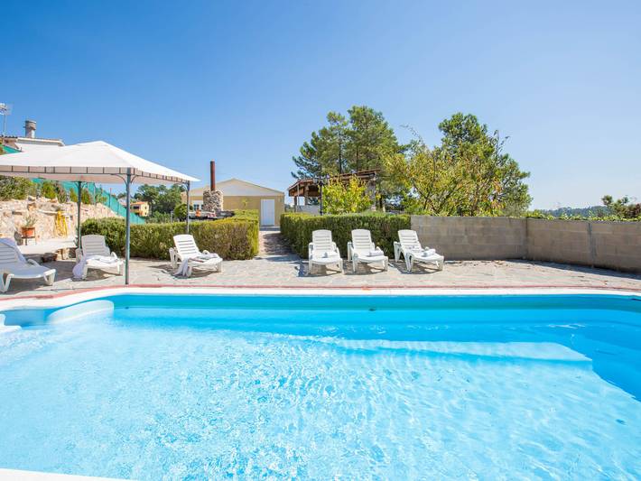 Villa für 6 Personen, mit Terrasse und Garten