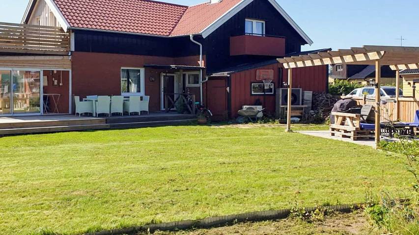 Hus för 9 Personer, med trädgård i Helsingborg