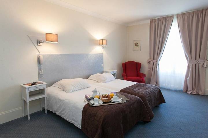 Hôtel pour 2 personnes, avec jardin et sauna ainsi que piscine et jacuzzi à Contrexéville - 2