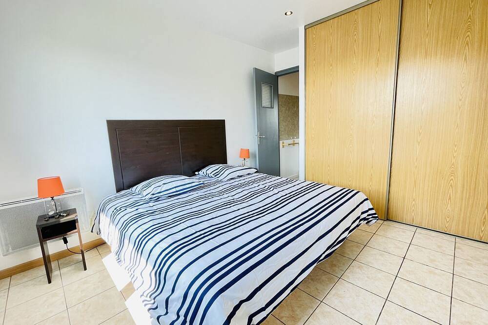 Entire apartment, Valery : Apartment at 300 meters from the thermal baths (Public and unlimited parking) in La Vôge-les-Bains, Épinal region