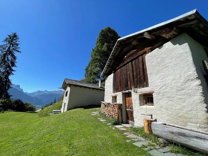 Ferienwohnung für 2 Personen, mit Terrasse in Muntogna da Schons