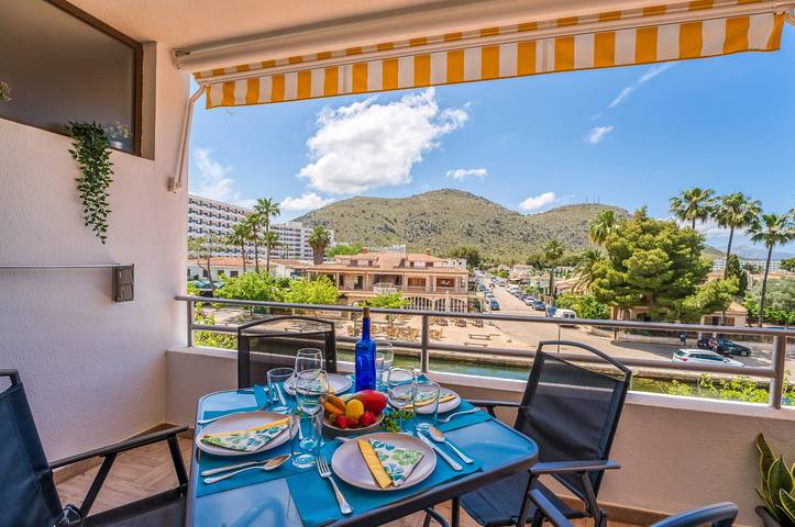 Vakantieappartement voor 5 personen, met balkon en uitzicht op het meer in Alcúdia