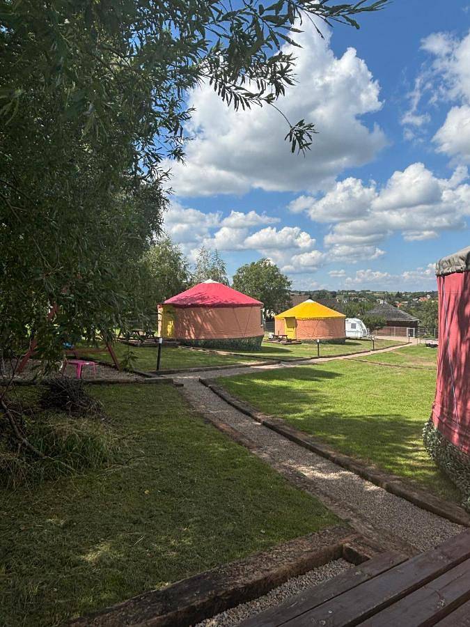 Namiot dla 4 osób, z widok i ogród w Inwałd
