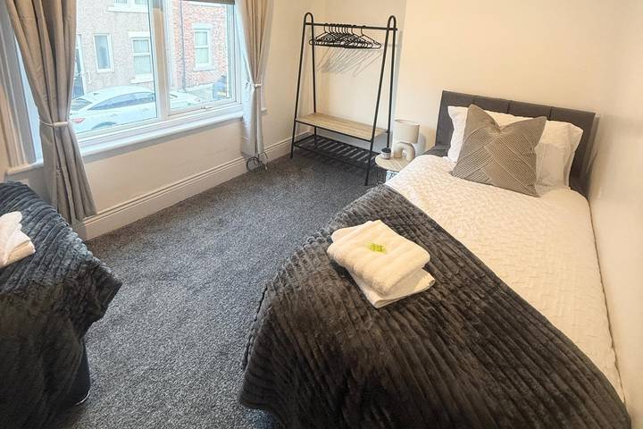 Holiday apartment for 4 people, with pets in South Shields