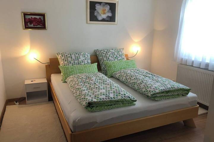 Ferienwohnung für 4 Personen, mit Terrasse in Rhodt unter Rietburg - 2