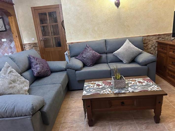 Casa de vacaciones para 8 personas, con jardín además de vistas y piscina en Sierras del Segura - 2