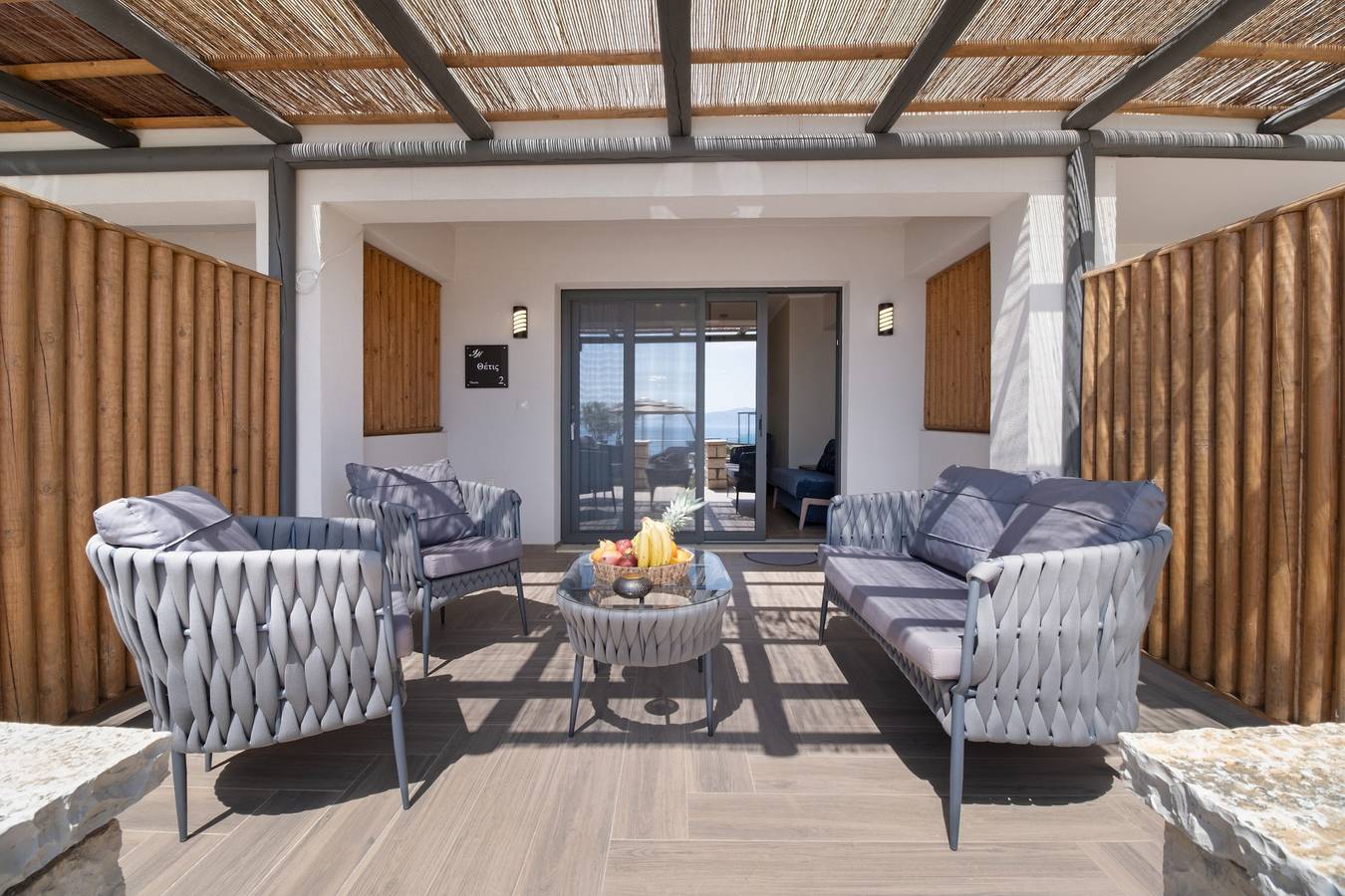Entire apartment, Apartment 'Thetis 2' with Sea View, Wi-Fi and Air Conditioning in Nikiana, Alexandros