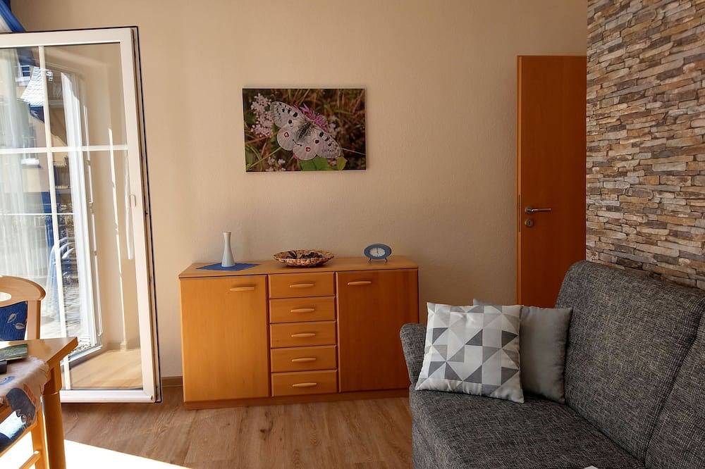 Ganze Wohnung, Fewo Herrenberg, gr. Sonnenterrasse in Valwig, 3km von Cochem in Valwig, Cochem-Zell