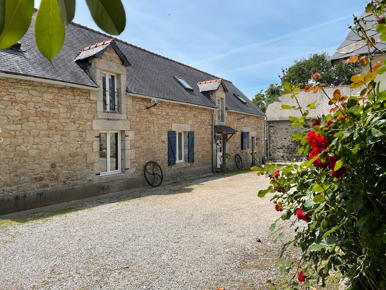 Domaine complet Les Hiboux avec piscine chauffée et salle de réception in Cléguérec, Région de Pontivy