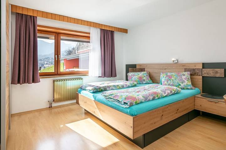 Chalet für 9 Personen, mit Balkon in Fügen - 2