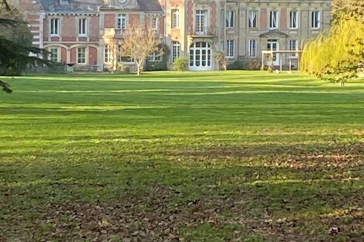 Le gîte du château. Terrain de tennis. Ferme pédagogique.…. in Bertreville-Saint-Ouen, Région de Dieppe