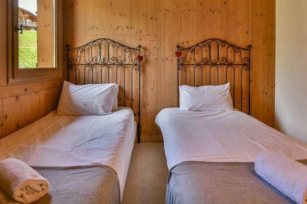 Appartement entier, Appartement moderne aux pieds des pistes, animaux admis, parking in Le Grand-Bornand, Région d'Annecy