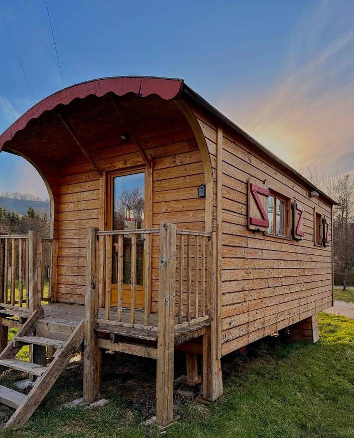 Location de vacances pour 2 personnes, avec piscine ainsi que jardin et vue à Le Monastier-sur-Gazeille - 3