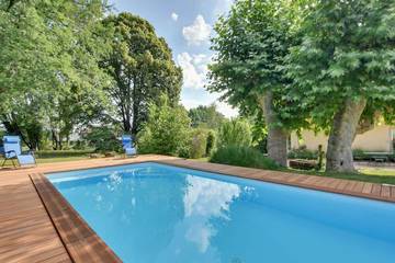 Gîte pour 4 personnes, avec jardin à Cuisery